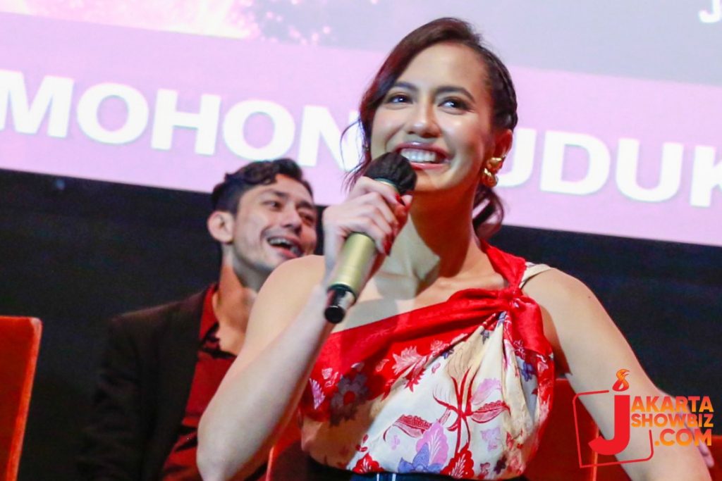 Pevita Pearce