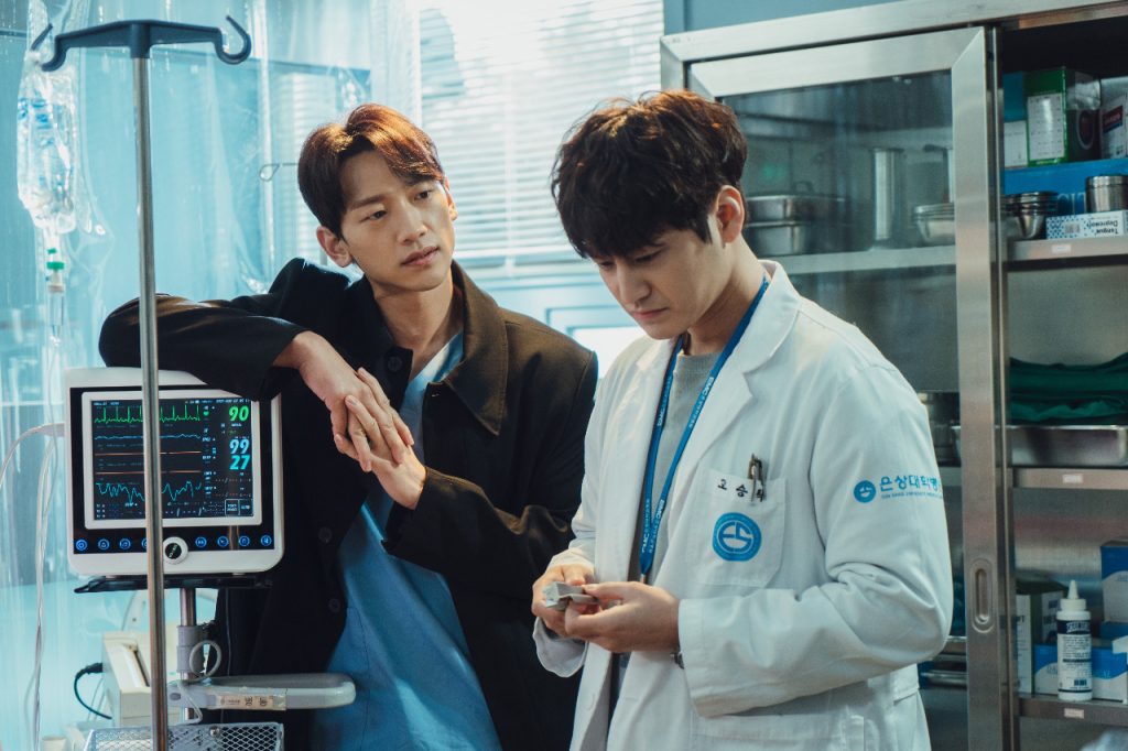 NET. Drakor Saranghae Ghost Doctor (2)