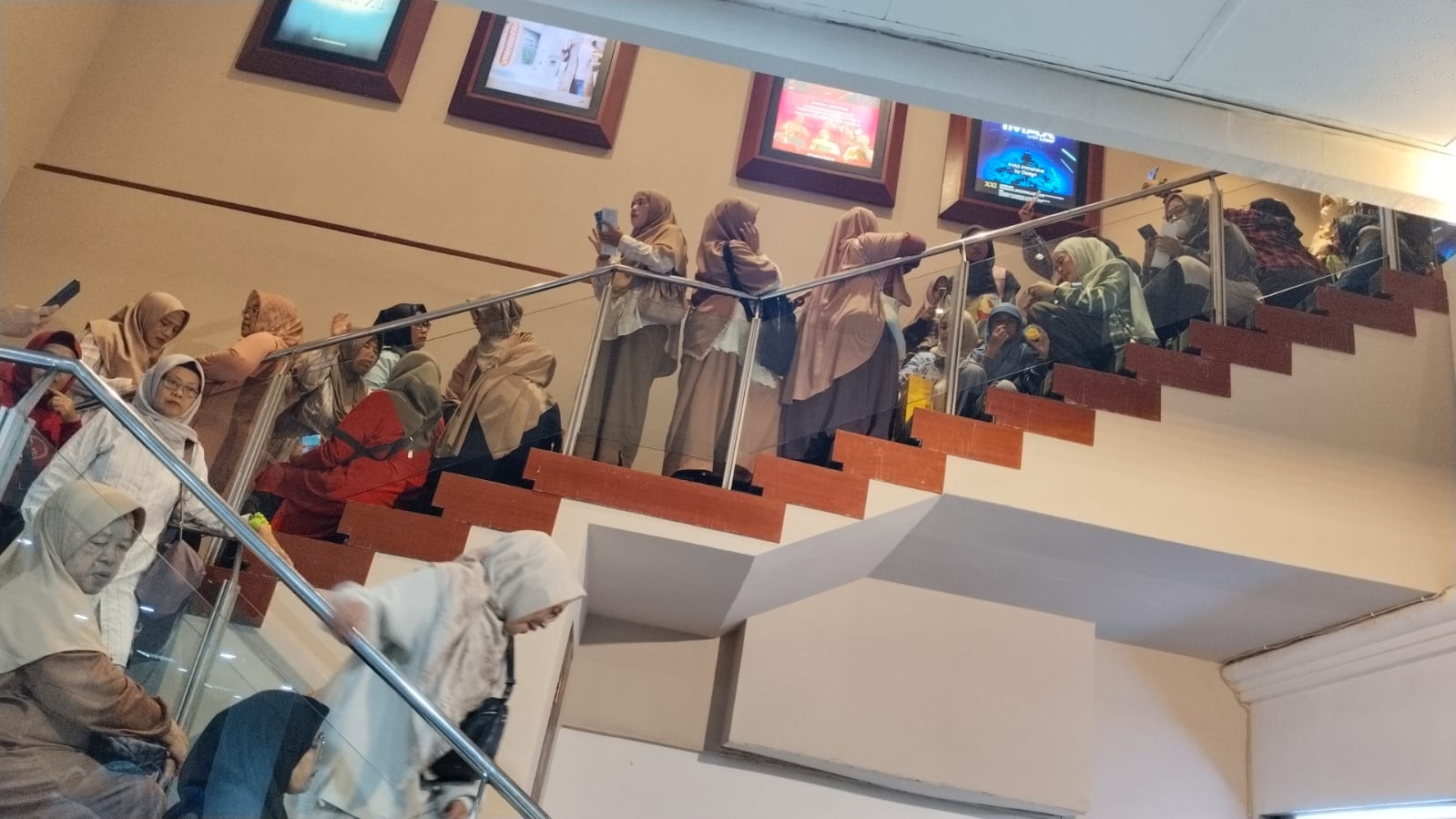 Keajaiban Air Mata Wanita