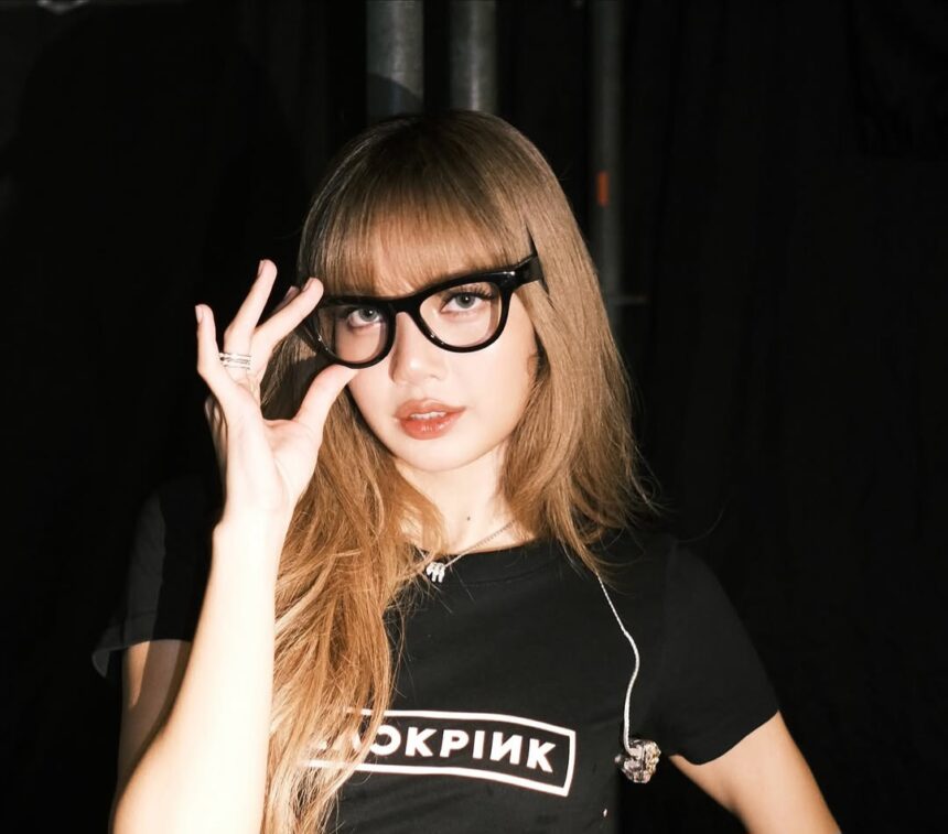 Lisa BLACKPINK