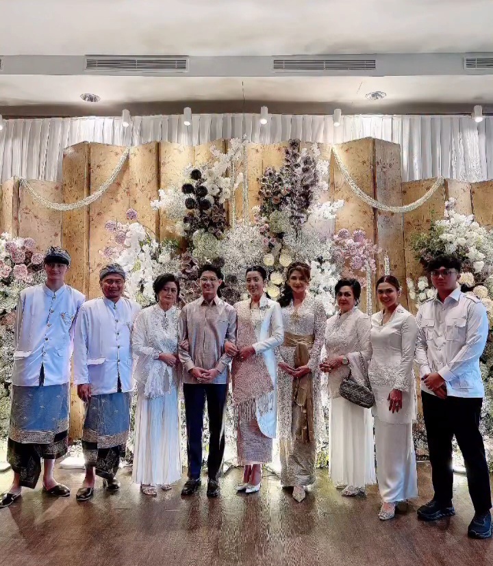Teuku Rassya dan Cleantha Islan 