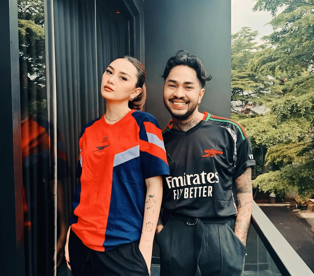 Onadio Leonardo dan istrinya