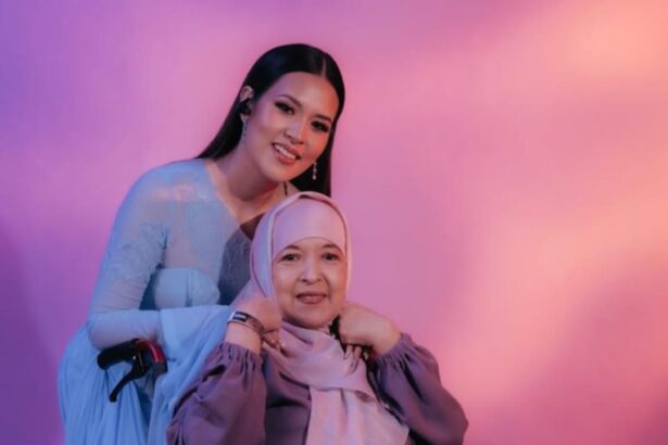 Raisa bersama ibunya
