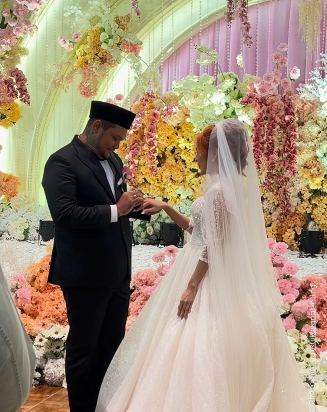 Virgoun dan Lindi Fitriyana